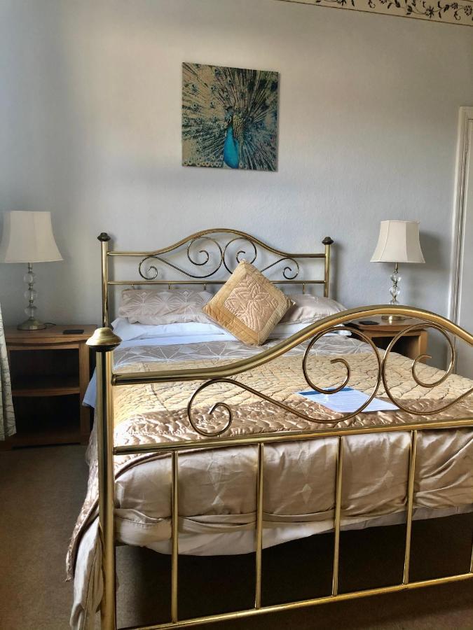 Brook House Bed and Breakfast Μπρόντγουεϊ Εξωτερικό φωτογραφία