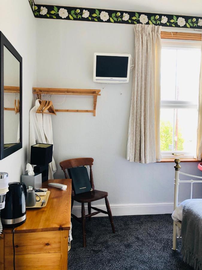 Brook House Bed and Breakfast Μπρόντγουεϊ Εξωτερικό φωτογραφία