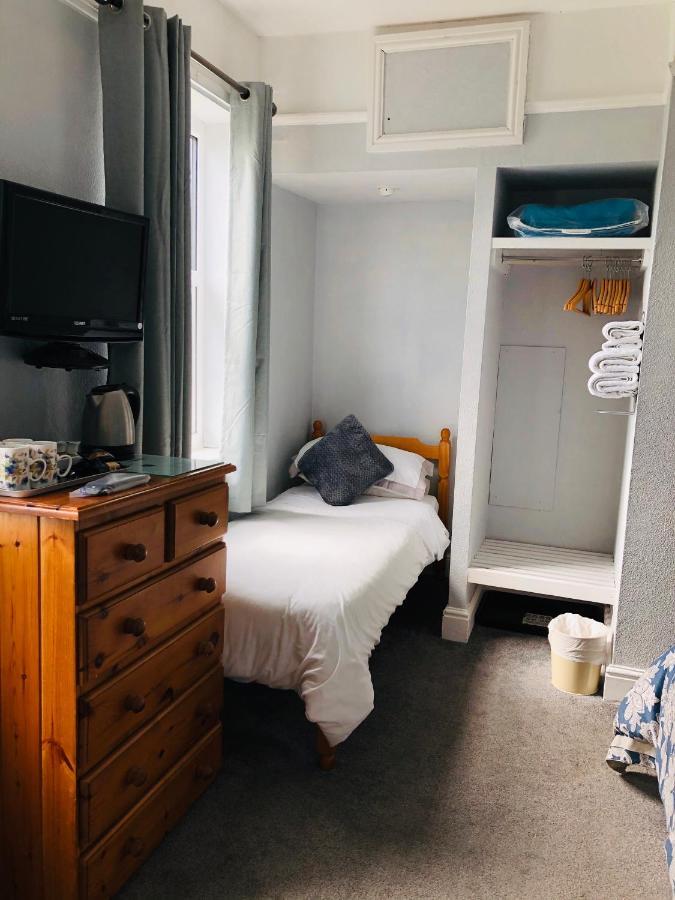 Brook House Bed and Breakfast Μπρόντγουεϊ Εξωτερικό φωτογραφία