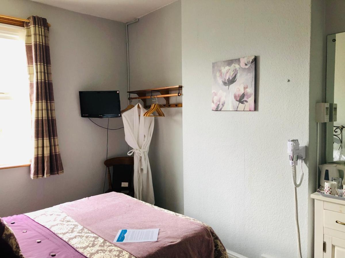Brook House Bed and Breakfast Μπρόντγουεϊ Εξωτερικό φωτογραφία