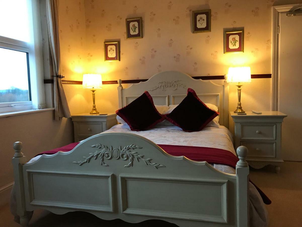 Brook House Bed and Breakfast Μπρόντγουεϊ Εξωτερικό φωτογραφία